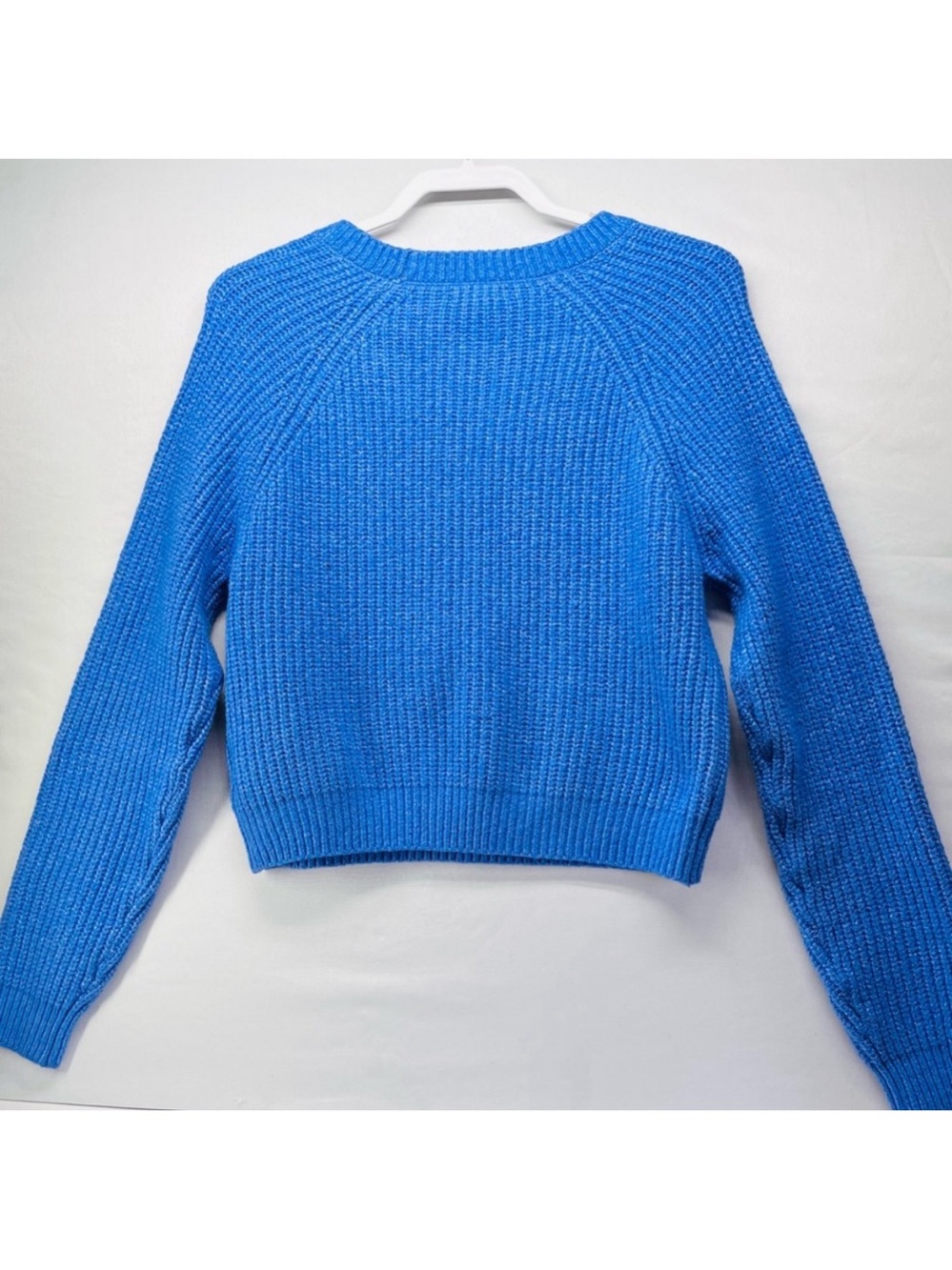 New-Knitted blue sweater